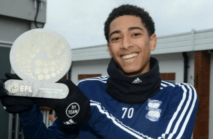 詹姆斯关键时刻上篮得分（詹姆斯关键球上篮命中）