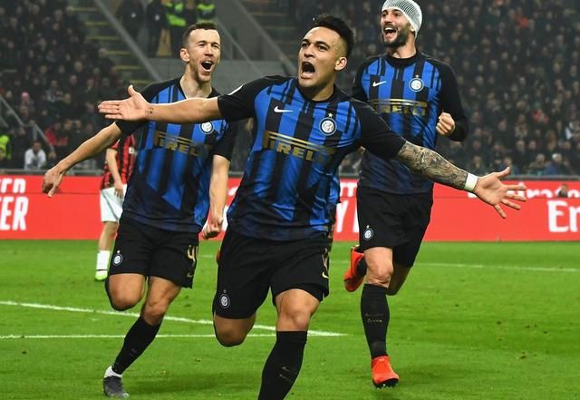 拉波尔特：C罗是个训练狂总喜欢加练；适应沙特生活是难一些（拉波尔特称C罗为训练狂人，总爱额外加练；坦言适应沙特生活有些困难）