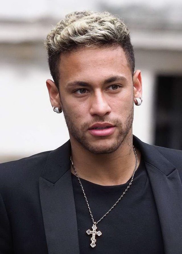 赵佳楠：我们拥有全世界最好的球迷，非常感谢大连球迷的支持（赵佳楠：我们的球迷是世界顶级，感谢大连球迷的一路支持）