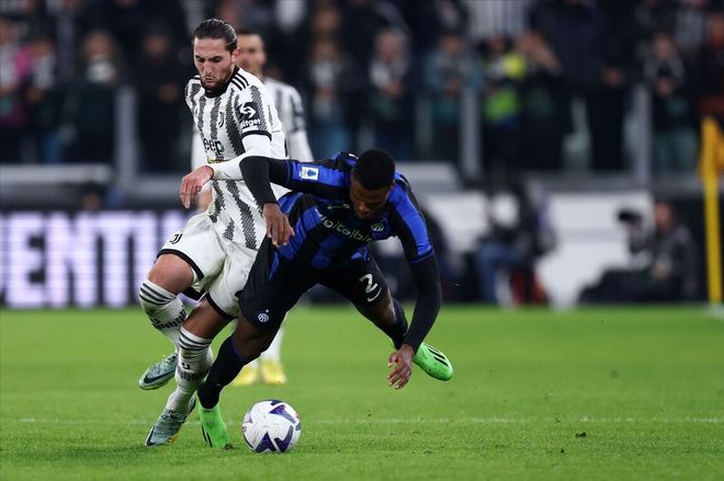 魏祥鑫：在梯队时我经常自己加练，上午训练下午晚上我就加练（魏祥鑫：梯队时期坚持加练，早训后下午和晚上继续练）