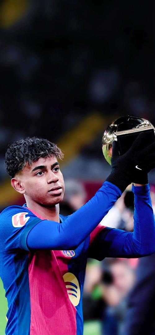 莱比锡中场强势碾压对手（莱比锡中场全面压制对手）