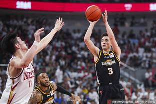 世体：阿根廷将于周四进行公开训练，预计将有近2万名球迷观看（世体：阿根廷周四开放训练课，预计吸引近两万球迷到场）