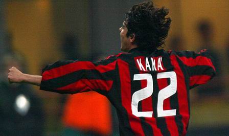 英超联赛：狼队七连败接受现实，曼彻斯特联继续沉沦（英超：狼队苦吞七连败，曼联颓势难止）