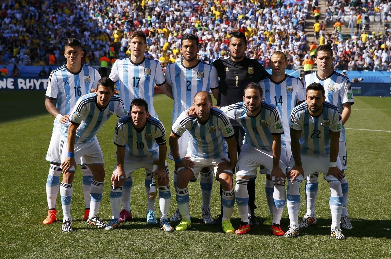 赫塔费vs赫罗纳 奥格斯堡vs多特蒙德（赫塔费对阵赫罗纳，奥格斯堡迎战多特蒙德）