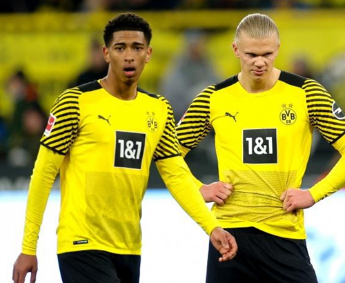 比萨vs帕尔马：恩佐拉、埃贝彻尔首发，马特奥-佩莱格里诺、阿德里安-贝尔纳韦出战（比萨对阵帕尔马：恩佐拉、埃贝彻尔先发，马特奥-佩莱格里诺与阿德里安-贝尔纳韦出战）